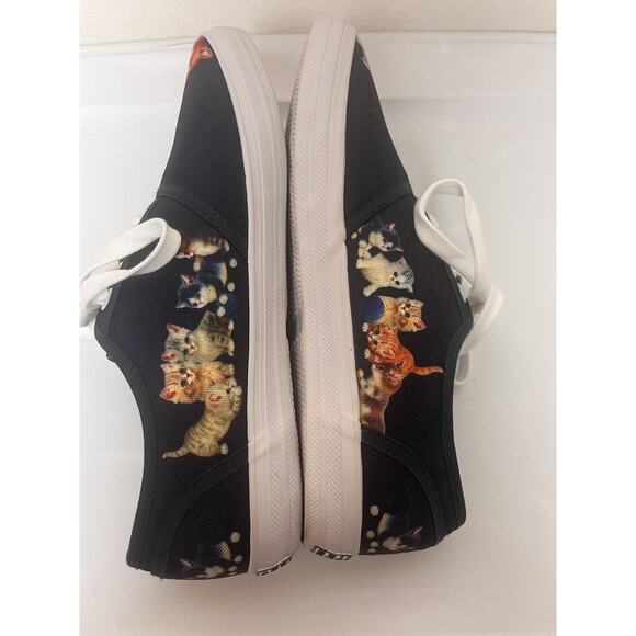 The Bradford Exchange Kitten Cats Sz 8.5 Wearable Art Sneakers Navy Blue - Picture 6 of 11